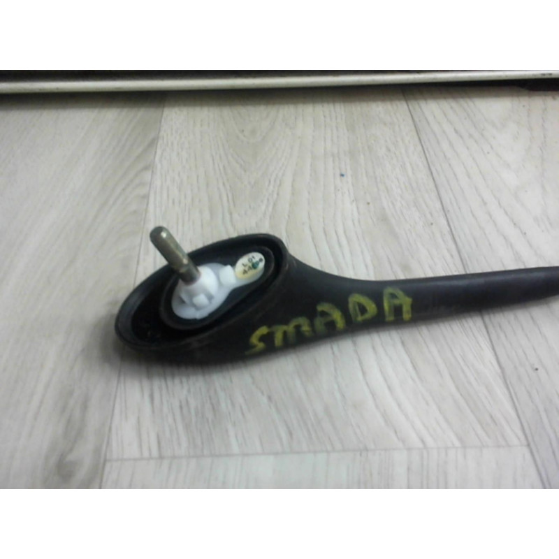 Antenne FIAT STRADA PHASE 3 d’occasion