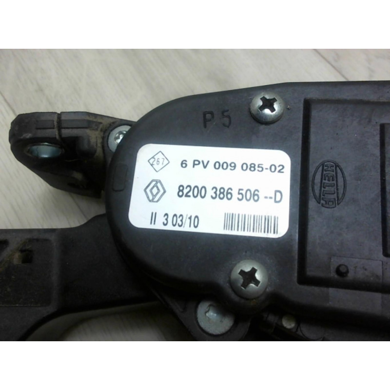 Potentiometre de pedale de gaz d'accelerateur DACIA SANDERO d’occasion