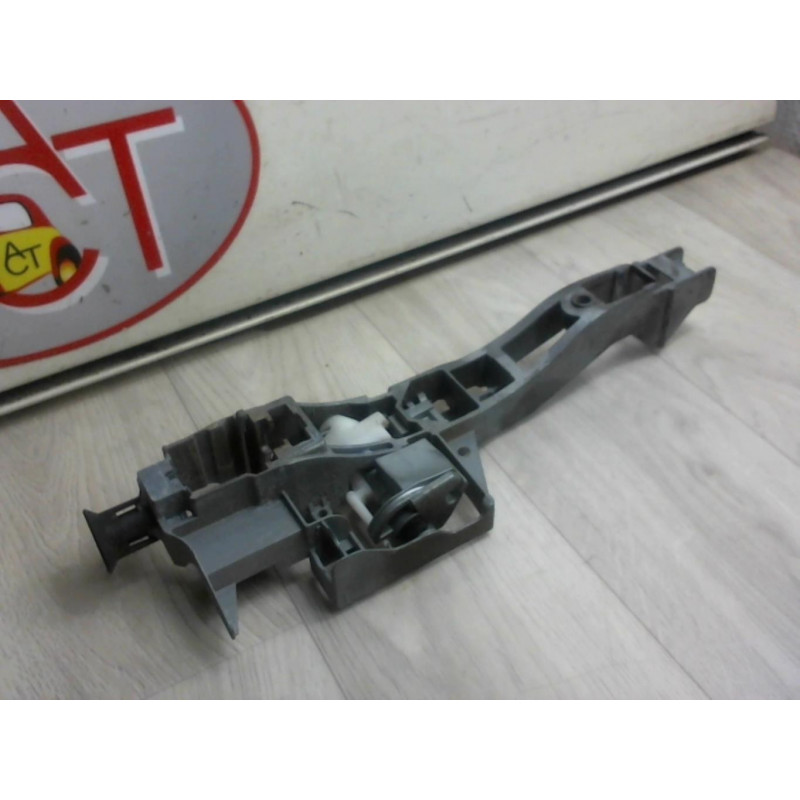 Support poignee porte arriere gauche CITROEN C3 II PHASE 1 d’occasion