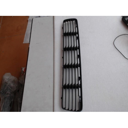 Grille de pare choc VOLKSWAGEN POLO I d’occasion