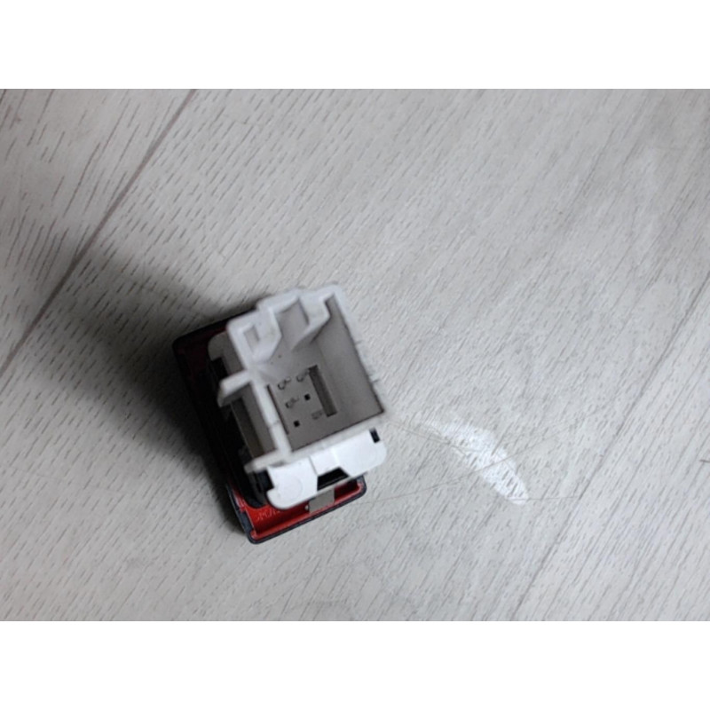 Bouton de warning VOLKSWAGEN GOLF VI d’occasion