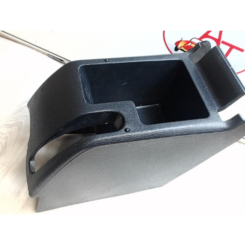 Console central (interieur plastique) VOLKSWAGEN GOLF VI d’occasion
