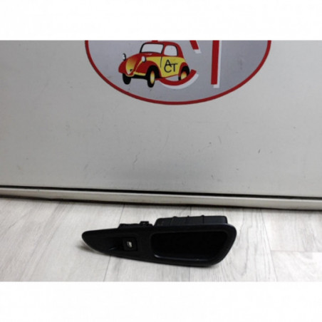 Interrupteur de leve vitre arriere droit PEUGEOT 308 PHASE 1 d’occasion