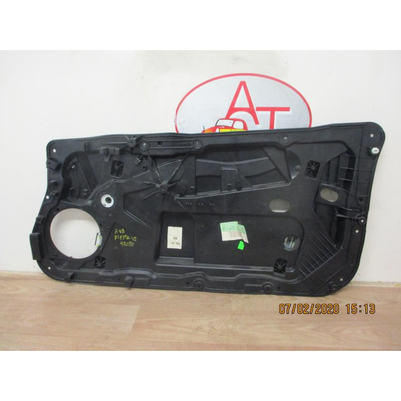 Leve vitre electrique avant droit FORD FIESTA VI d’occasion
