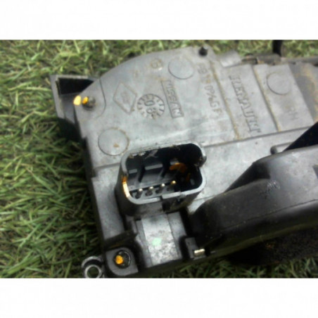 Serrure avant droit RENAULT CLIO III PHASE 1 d’occasion
