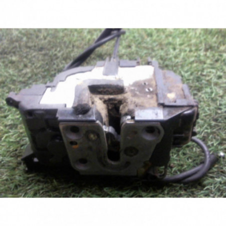 Serrure avant droit RENAULT CLIO III PHASE 1 d’occasion