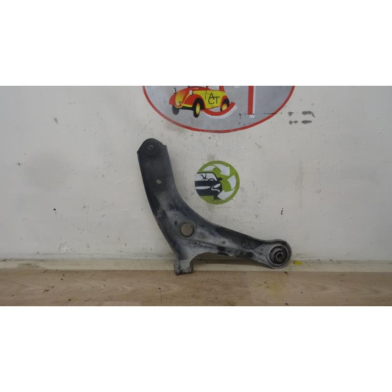 Triangle inferieur avant gauche FORD FIESTA VI d’occasion