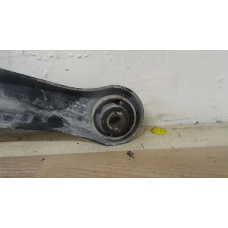 Triangle inferieur avant gauche FORD FIESTA VI d’occasion