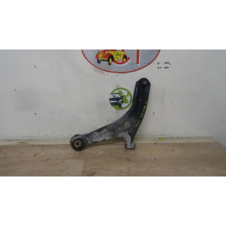 Triangle inferieur avant gauche FORD FIESTA VI d’occasion