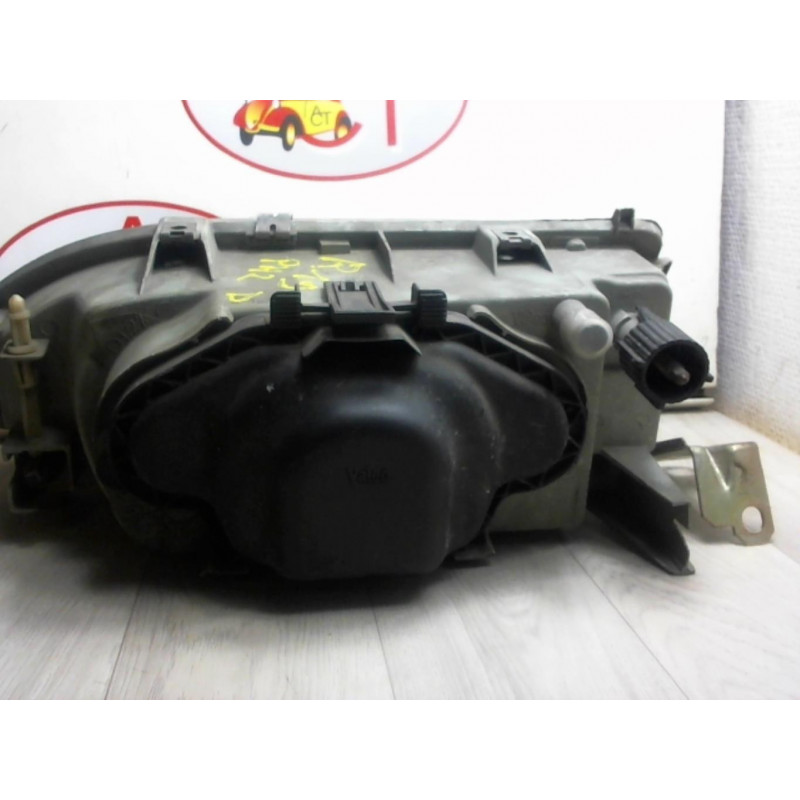 Optique avant principal droit (feux)(phare) RENAULT R19 PHASE 1 d’occasion