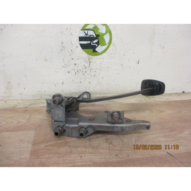 Pedalier de frein RENAULT CLIO III PHASE 2 d’occasion