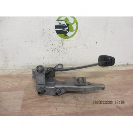 Pedalier de frein RENAULT CLIO III PHASE 2 d’occasion