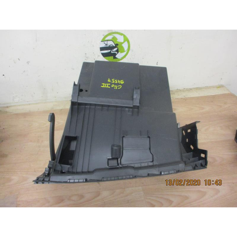 Boite a gants RENAULT CLIO III PHASE 2 d’occasion