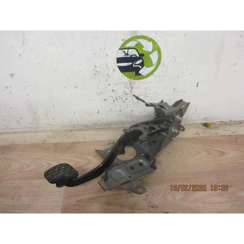Pedalier FORD FIESTA VI d’occasion