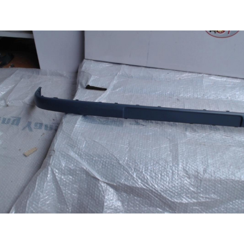 Moulure de pare choc arriere VOLKSWAGEN GOLF III d’occasion