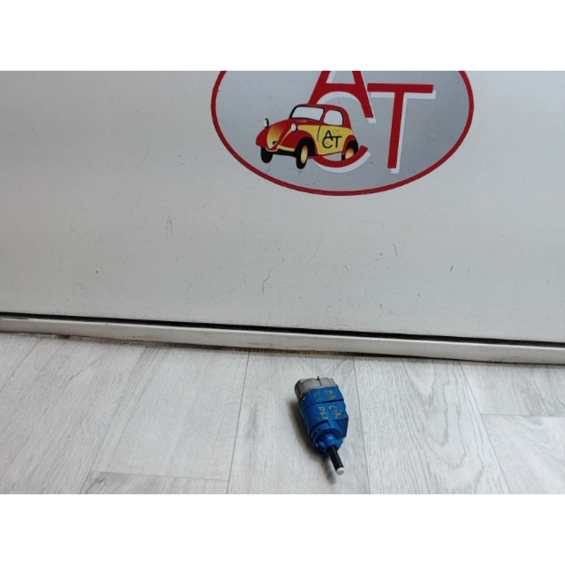 Contacteur d'embrayage RENAULT  d’occasion