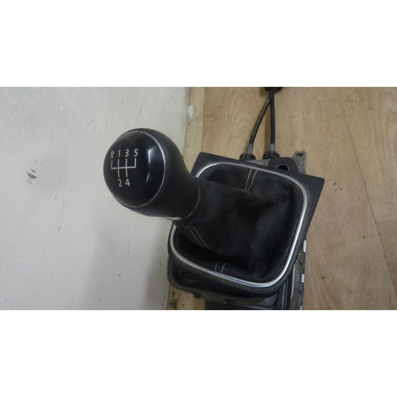 Cable levier de vitesses VOLKSWAGEN GOLF VI d’occasion