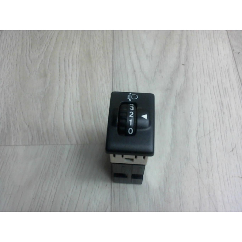 Commande de reglage hauteur de phare SUZUKI JIMNY d’occasion