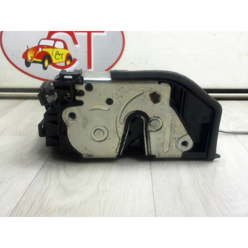 Serrure arriere gauche BMW X3 (E83) PHASE 2 (LCI) d’occasion