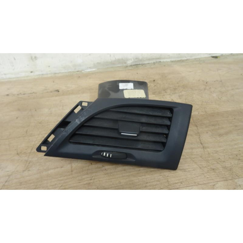 Aerateur tableau de bord avant droit RENAULT MEGANE III PHASE 1 d’occasion