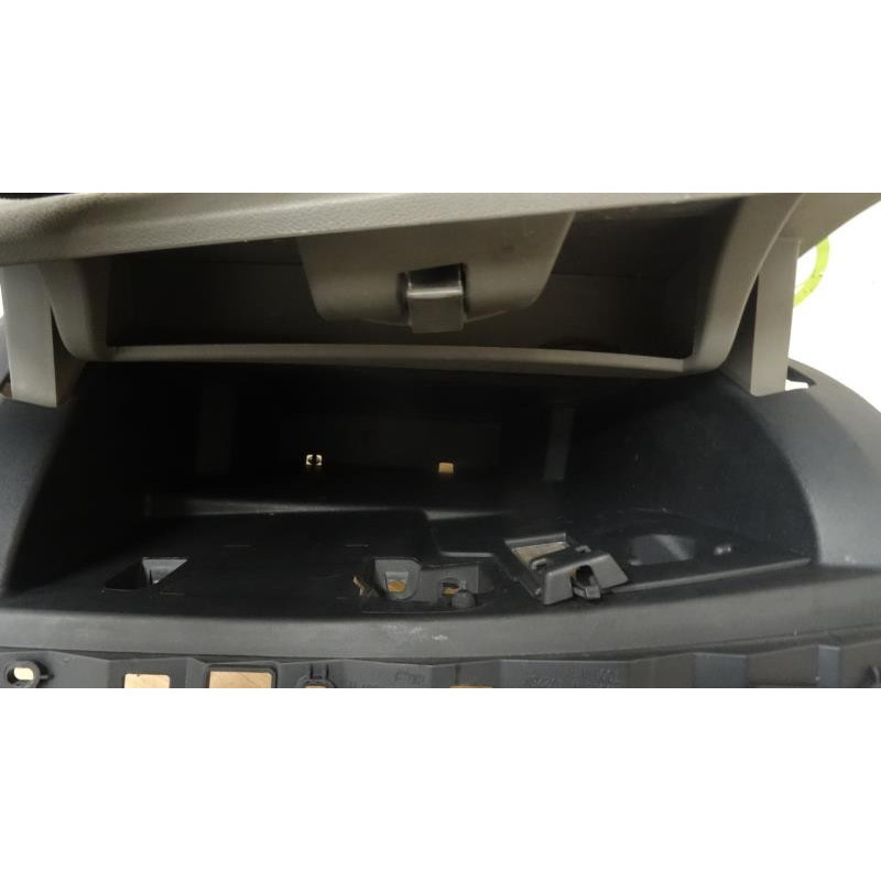 Boite a gants RENAULT MEGANE III PHASE 1 d’occasion