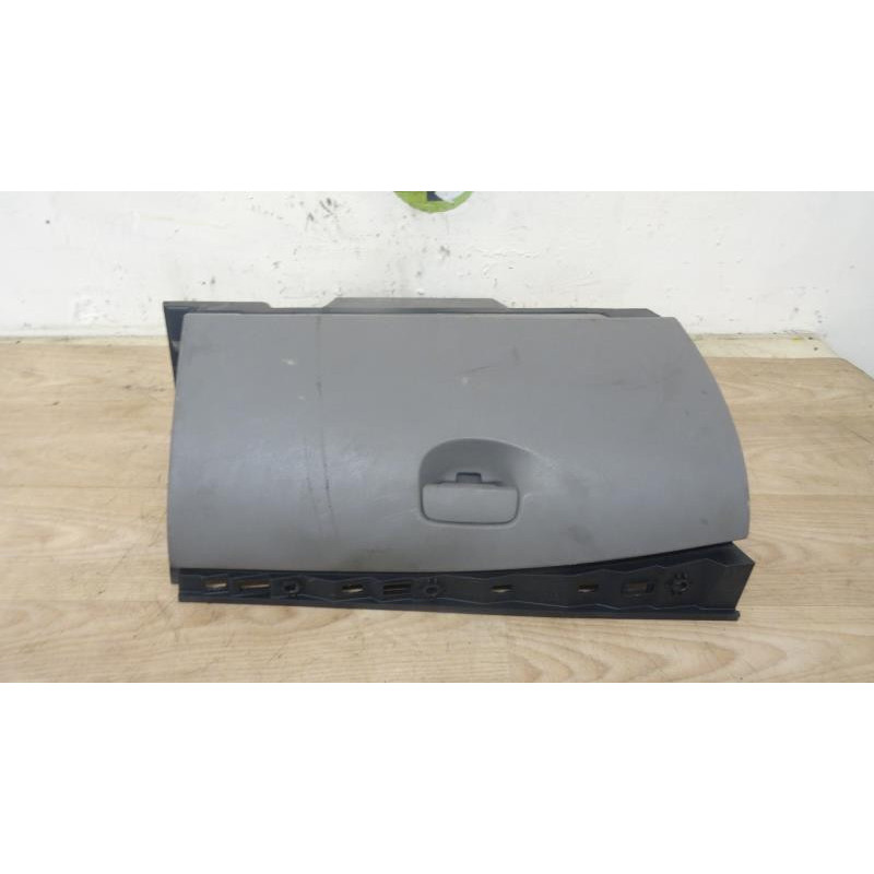 Boite a gants RENAULT MEGANE III PHASE 1 d’occasion