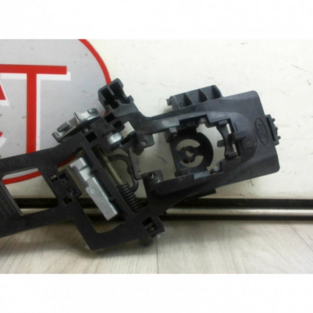 Support poignee porte arriere gauche FORD FIESTA VI d’occasion