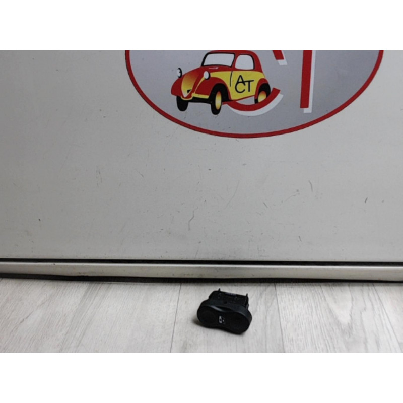 Interrupteur de leve vitre DACIA LOGAN II d’occasion