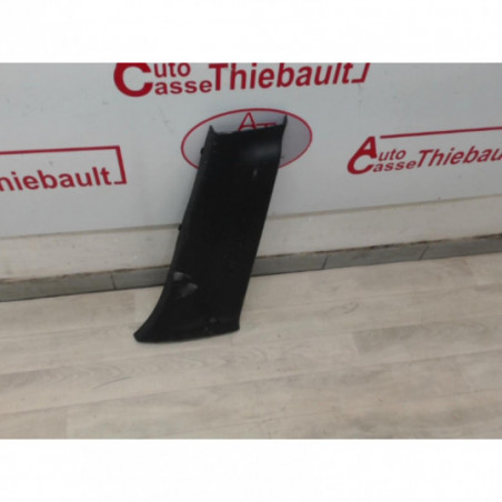 Garniture laterale droite RENAULT SCENIC III PHASE 1 d’occasion