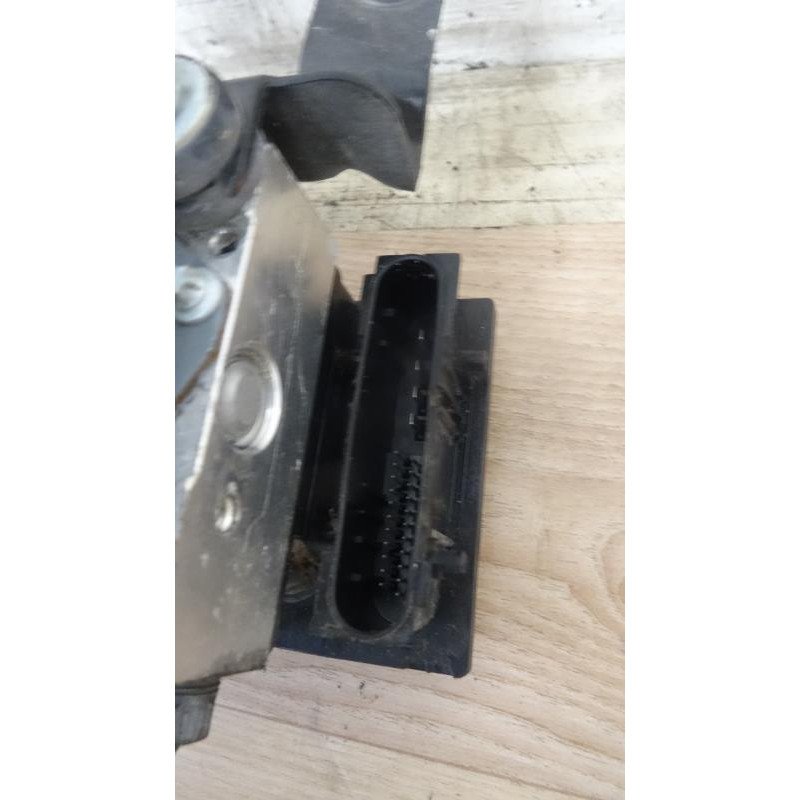Bloc ABS (freins anti-blocage) RENAULT CLIO III PHASE 2 d’occasion