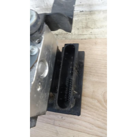 Bloc ABS (freins anti-blocage) RENAULT CLIO III PHASE 2 d’occasion
