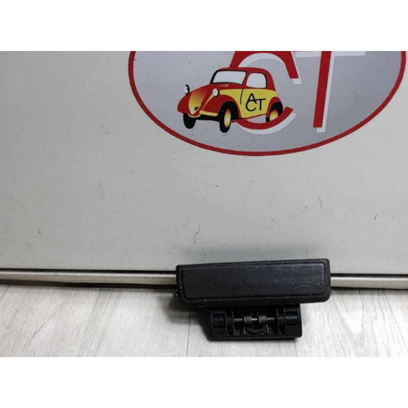 Poignee porte arriere gauche PEUGEOT 205 PHASE 2 d’occasion