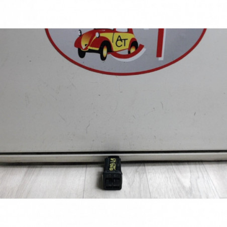 Commande de reglage hauteur de phare VOLKSWAGEN PASSAT V (3B6) d’occasion