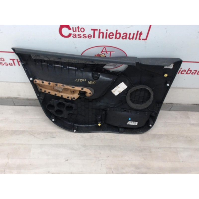 Panneau de porte avant droit CITROEN C3 II PHASE 1 d’occasion