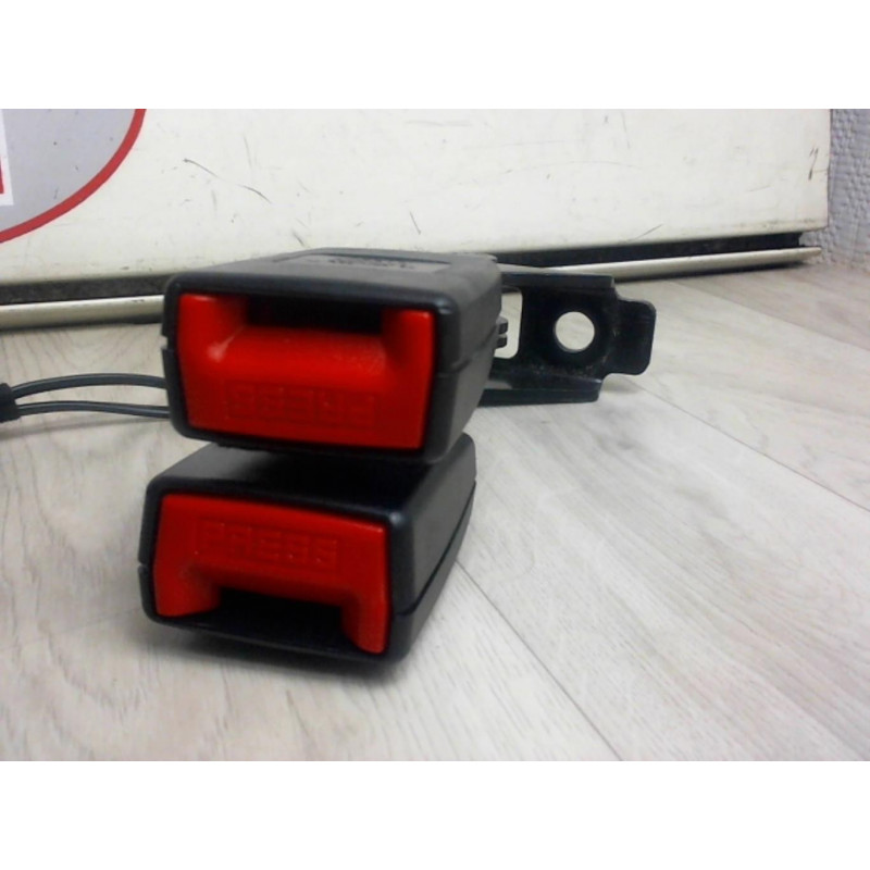 Attache ceinture arriere gauche CITROEN C5 II d’occasion