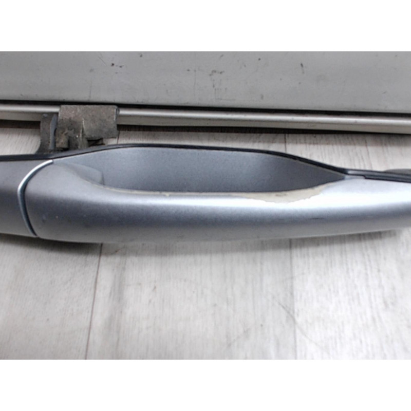 Poignee porte arriere gauche MITSUBISHI GRANDIS d’occasion
