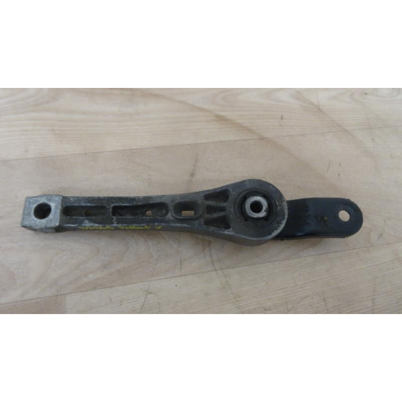 Support de boite VOLKSWAGEN PASSAT V (3B6) d’occasion
