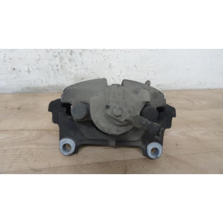 Etrier avant gauche (freinage) VOLKSWAGEN PASSAT V (3B6) d’occasion