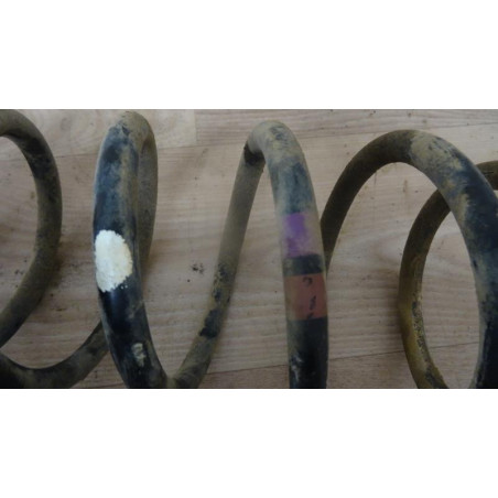 Ressort de suspension avant SUZUKI JIMNY d’occasion