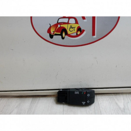 Commande autoradio RENAULT CLIO IV d’occasion