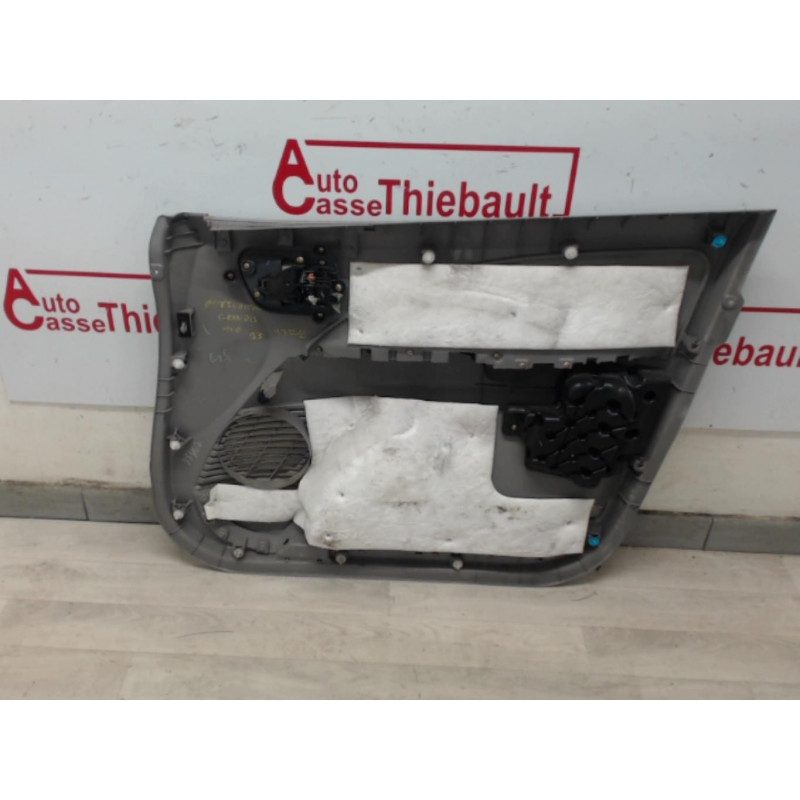 Panneau de porte avant gauche MITSUBISHI GRANDIS d’occasion