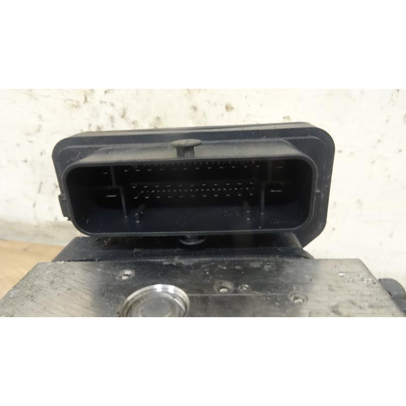 Bloc ABS (freins anti-blocage) RENAULT CLIO IV d’occasion