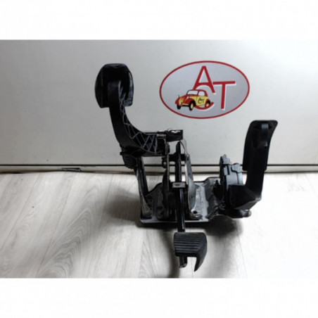 Pedalier MITSUBISHI GRANDIS d’occasion