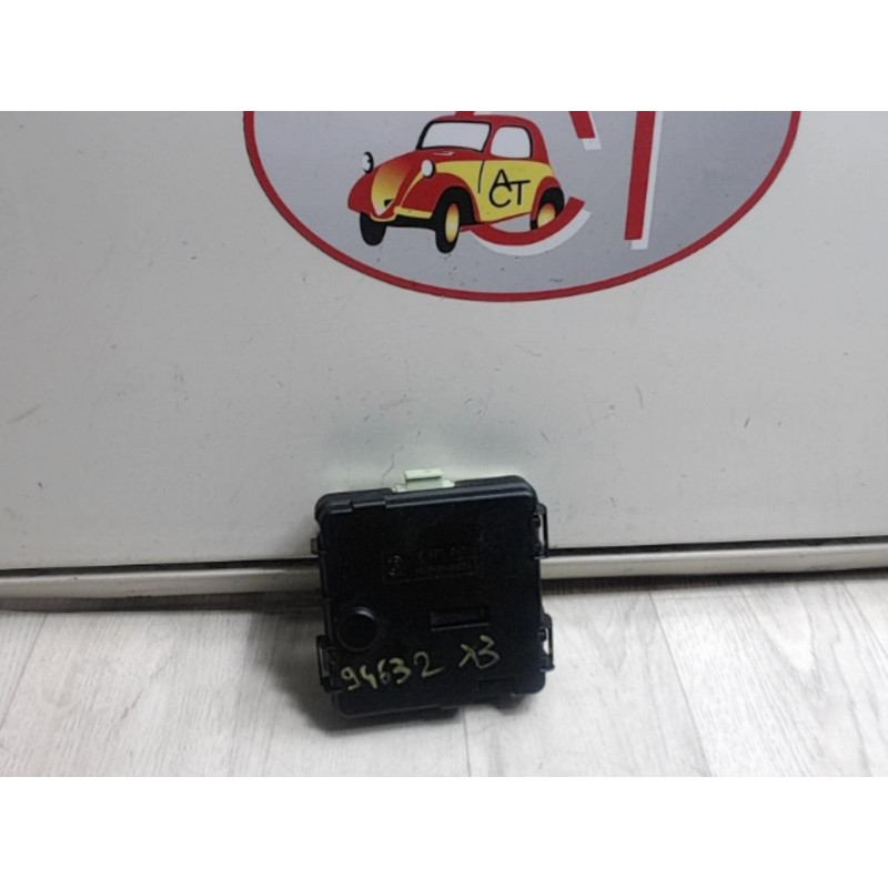Porte fusible BMW X3 (E83) PHASE 2 (LCI) d’occasion