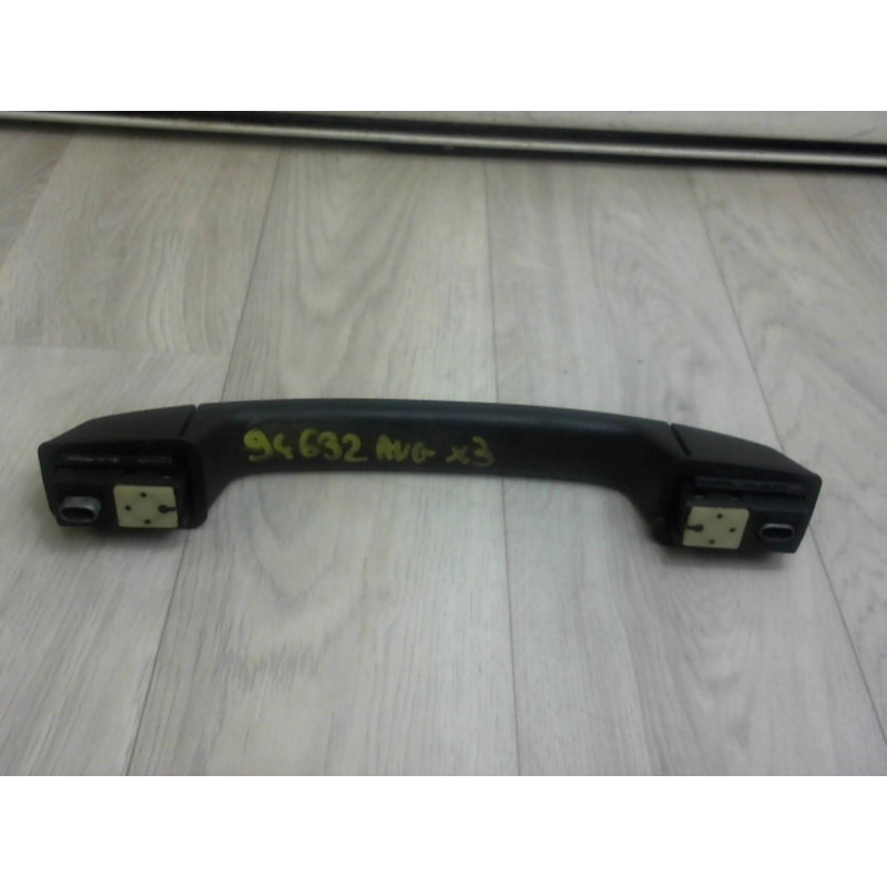 Poignee de maintien avant gauche BMW X3 (E83) PHASE 2 (LCI) d’occasion