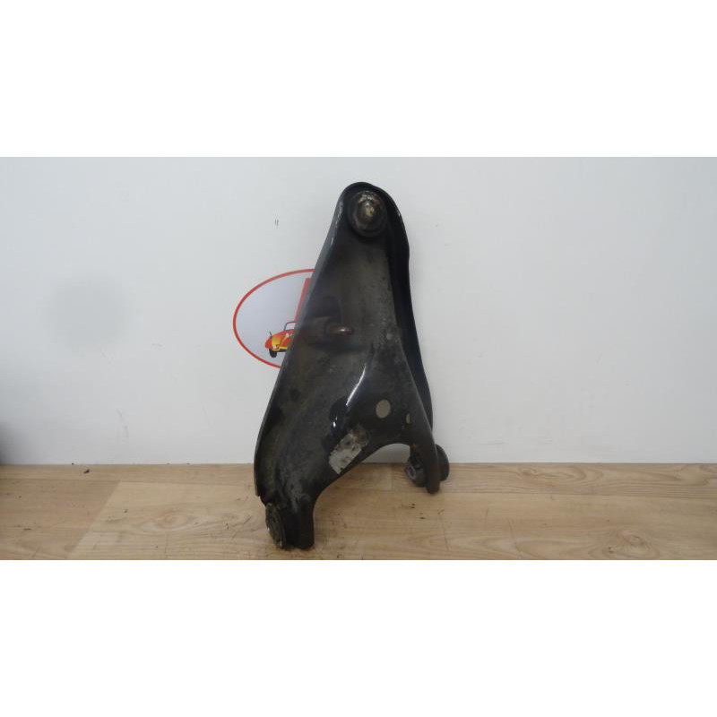 Triangle avant droit DACIA LOGAN d’occasion
