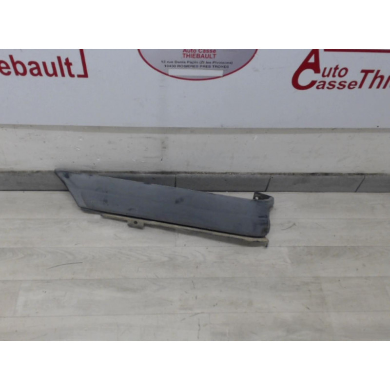 Baguette d'aile arrière gauche FORD TRANSIT III FOURGON d’occasion