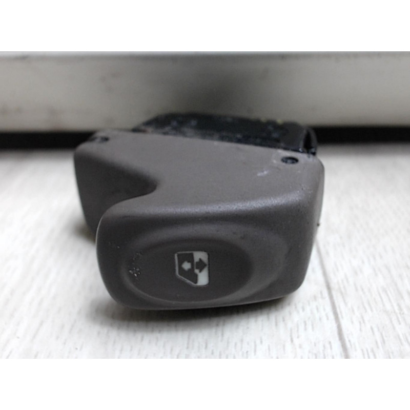 Interrupteur de leve vitre avant gauche RENAULT TWINGO I d’occasion