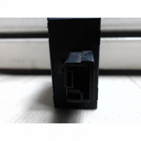 Commande de reglage hauteur de phare PEUGEOT 208 1.4 HDI d’occasion