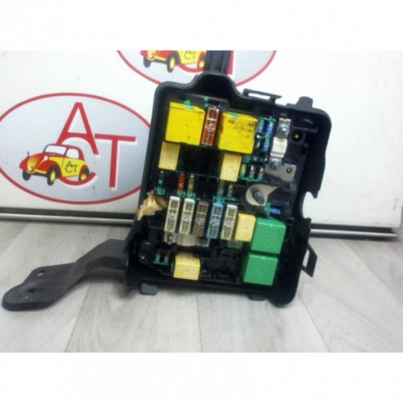 Porte fusible PEUGEOT 208 1.4 HDI d’occasion